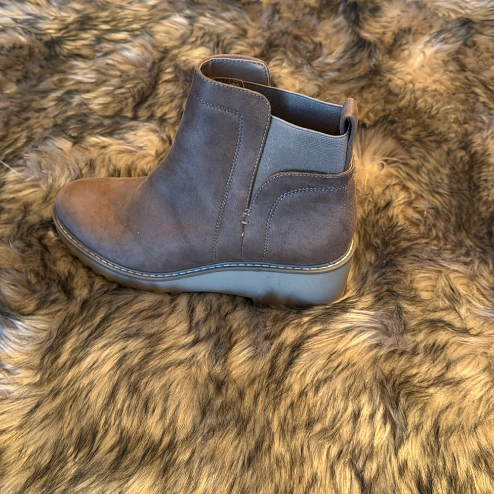 Dolce vita ankle Suede boots